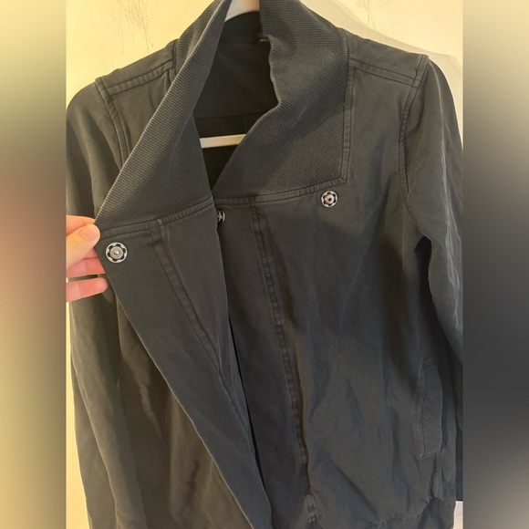 Lululemon Belle wrap black size 2 women’s - Picture 6 of 6